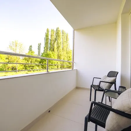 Waltari Apartment Piest'any